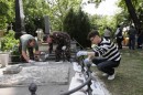 Palotai úti temető sírok rendbehozása 004.JPG