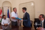 Börgöndi reptérfejlesztés érdekében gyűjtött aláírás ívek átadása