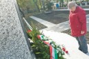 Halottak-napi koszorúzások Szfvár 33.jpg