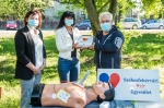 Szív Egyesület egy újraélesztő készüléketvesz át