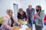 Tanszervásárlási utalványok átadása - Székesfehérvári Szociális Alapítvány