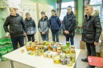 Szent Imre Iskola diákjainak adománya a Kríziskezeleő Központnak
