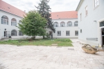 Városháza díszudvara felújítás előtt