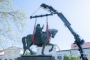 Szt_Istvan_szobor_leemelese-0038.jpg