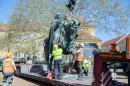 Szt_Istvan_szobor_leemelese-0157.jpg