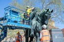 Szt_Istvan_szobor_leemelese-0174.jpg