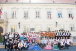 Nemzetközi néptáncosok fogadása