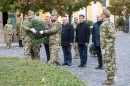 Halottak_napi_koszoruzasok-0146.JPG